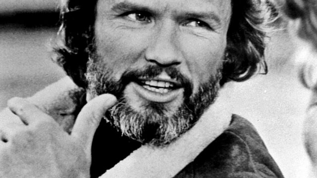 Kris Kristofferson, singer-songwriter and actor, dies at 88