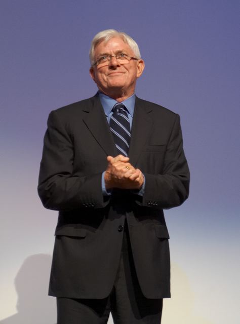Phil Donahue, talk show pioneer, dies at 88
