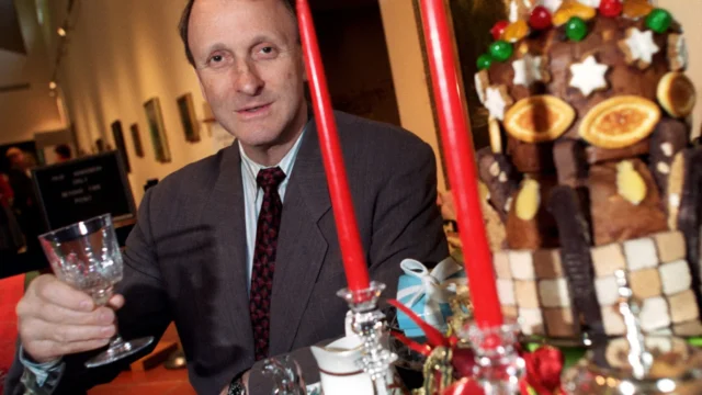 Former Tiffany & Co. Design Director John Loring Dies at 86