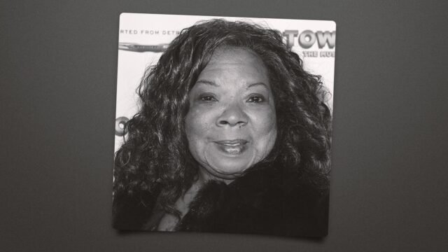 Rosalind Ashford, original member of Martha and the Vandellas, dies at 83