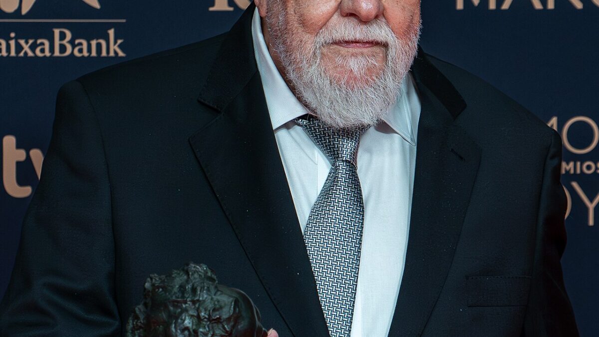 Gonzalo Suárez, Spanish director of ‘Remando al viento’, dies at 92