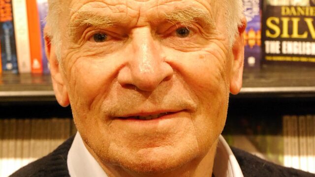 Jeffrey Archer, bestselling novelist and former Conservative MP, dies at 86