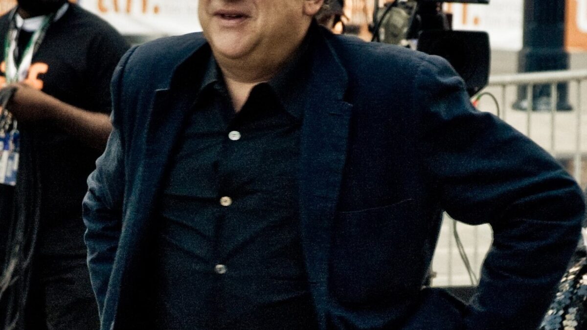 Jeremy Thomas, Oscar-winning producer of The Last Emperor, dies at 77