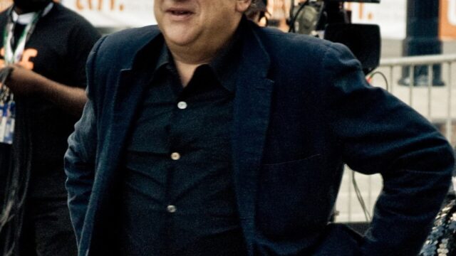 Jeremy Thomas, Oscar-winning producer of The Last Emperor, dies at 77