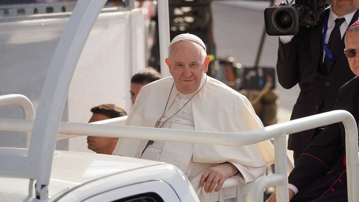 Celebrities who died in April 2025: Pope Francis, Val Kilmer, Mario Vargas Llosa and more