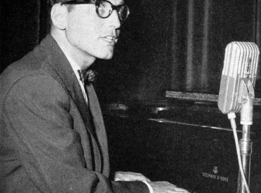 Tom Lehrer, satirical songwriter and Harvard mathematician, dies at 97