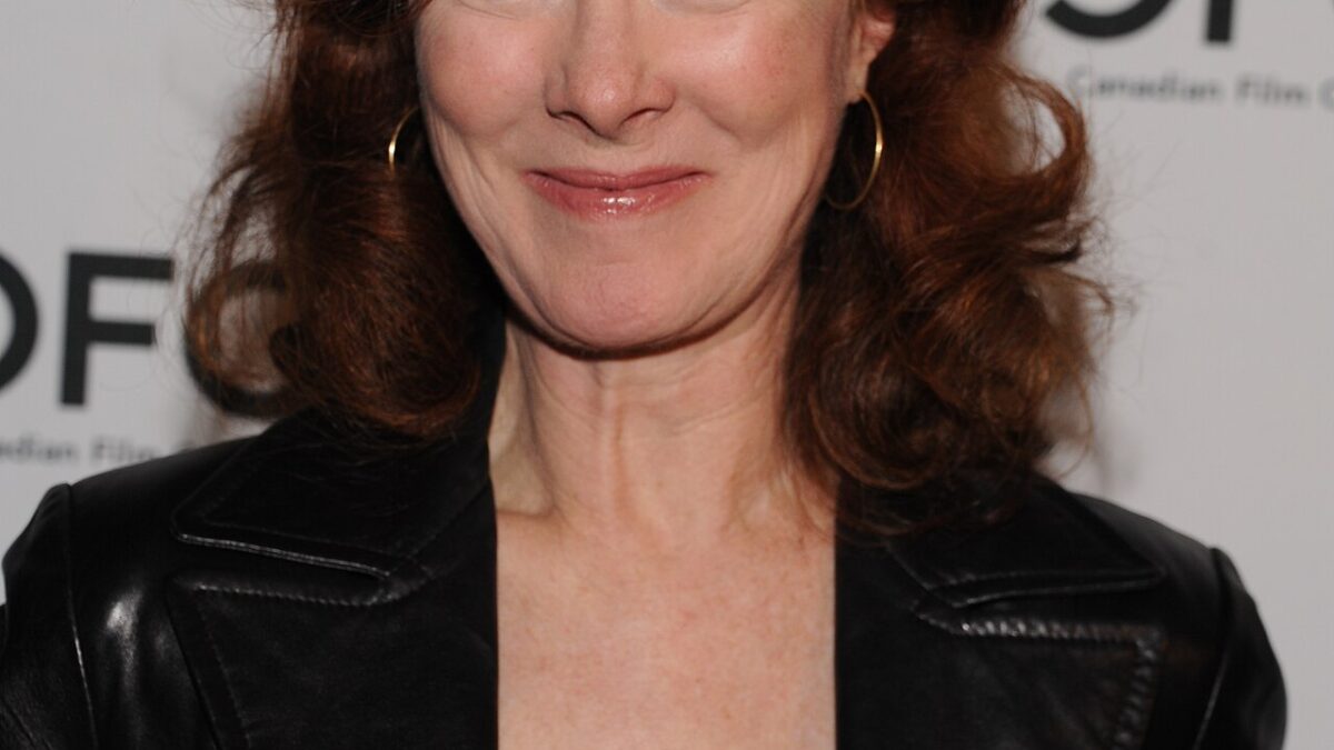 Valerie Mahaffey, Emmy winner for Northern Exposure, dies at 71